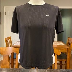 Women’s Under Amour heat gear t-shirt